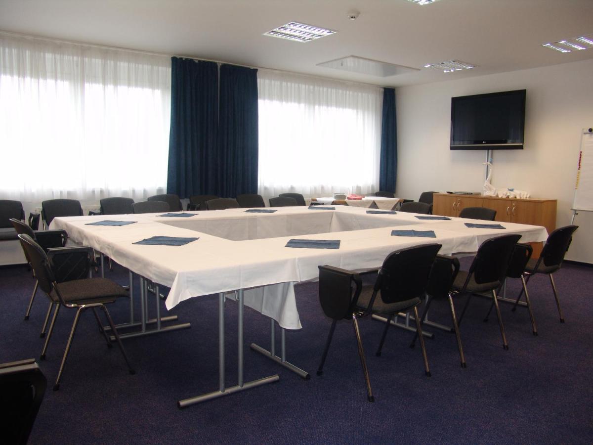 Hotel Puls Ostrava Extérieur photo