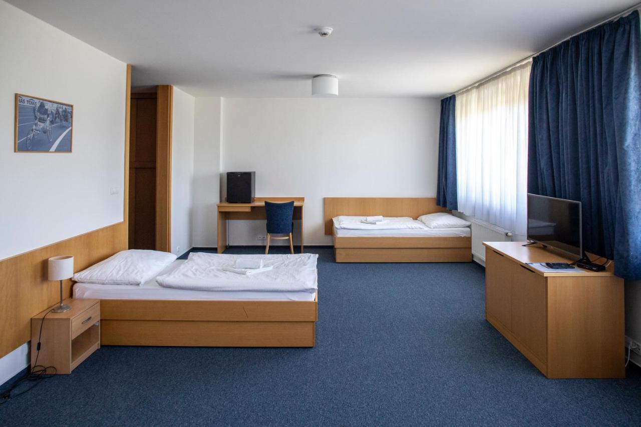 Hotel Puls Ostrava Extérieur photo